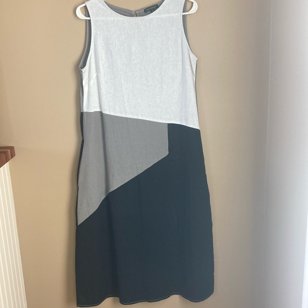 For Cynthia Women’s Linen Maxi Dress sz S
NWOT